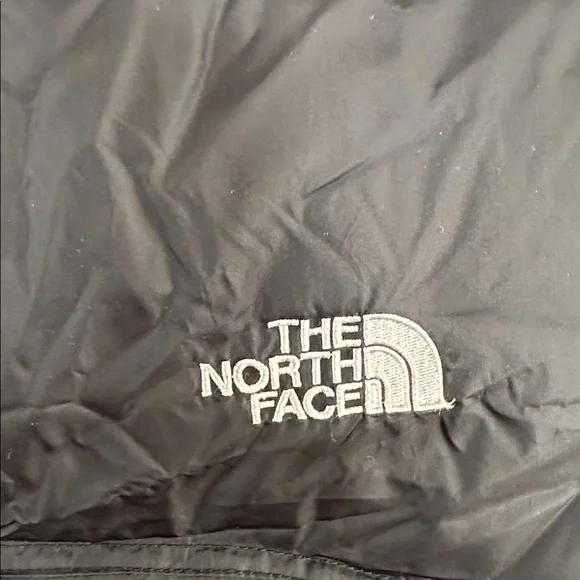 The North Face Jacket Womens Medium Nuptse 700 Down Insulated Black Vest. - Picture 7 of 11